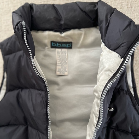 Women’s Vintage Bebe Sport Puffer Vest - Picture 5 of 7